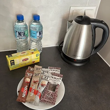 Lejlighed Nova Ochota, Tennis Court, Train & Bus Nearby *